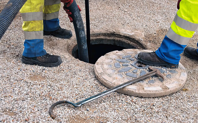 https://plumbernollamara.com.au/uploads/2025/06/emergency-plumbing-261078.jpg