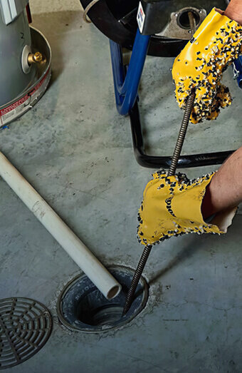 https://plumbernollamara.com.au/uploads/2025/06/emergency-plumbing-494263.jpg