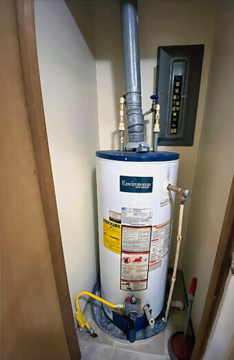 https://plumbernollamara.com.au/uploads/2025/06/hot-water-134456.jpg