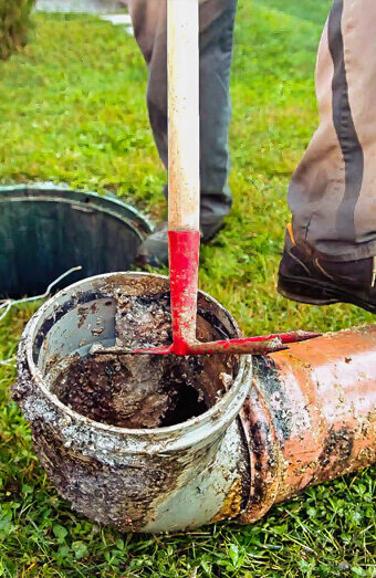 https://plumbernollamara.com.au/uploads/2025/06/pipe-relining-24290.jpg