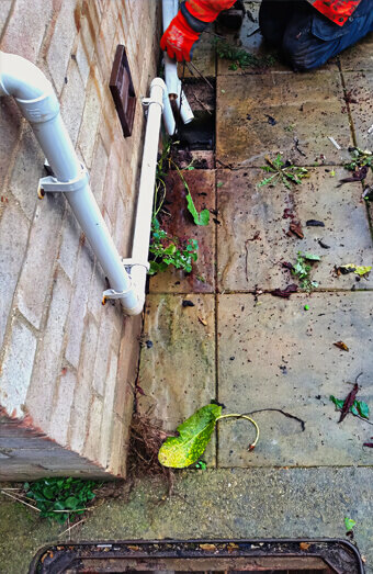 https://plumbernollamara.com.au/uploads/2025/06/pipe-relining-34611.jpg